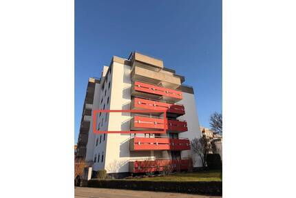 Sofort verfügbar: Gepflegte 3-Zimmer-Wohnung mit Tiefgarage & großem Südwestbalkon in gefragter Lage - Weinstadt Beutelsbach