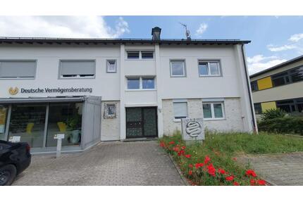 helle 2,5 Zimmer DG-Wohnung mit großem Garten - Oberderdingen