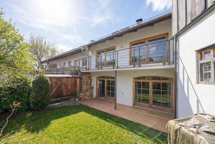 Haus zum Kaufen in Seeon-Seebruck 1.145.000,00 € 215 m²