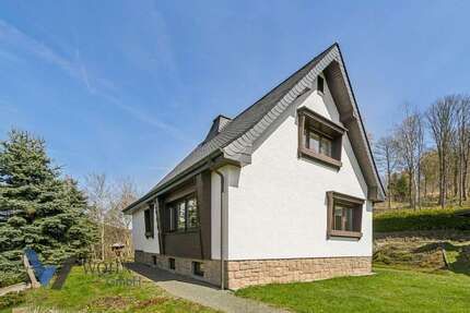 Haus zum Kaufen in Klingenthal 219.000,00 € 120 m²