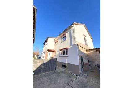 Haus zum Kaufen in Stelzenberg 275.000,00 € 138 m²