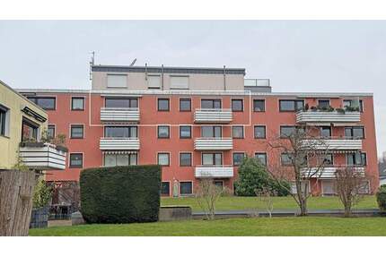 Eigentumswohnung mit Aufzug und Tiefgaragenstellplatz an der Grenze zu Moers in Duisburg-Hochheide!