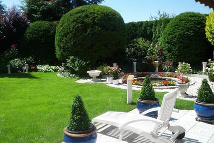Zweifamilienhaus - 850.000,00&nbsp;EUR Kaufpreis, ca.&nbsp; 240,00&nbsp;m&sup2; in Fulda (PLZ: 36039) Aschenberg
