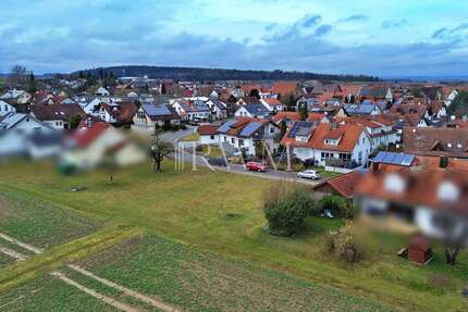 Grundstück zu verkaufen in Neustetten 369.000,00 € 594 m²
