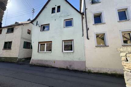 Haus zum Kaufen in Kobern-Gondorf 119.000,00 €