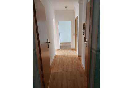 Wohnung zum Mieten in Bitterfeld-Wolfen 325,00 € 59 m²