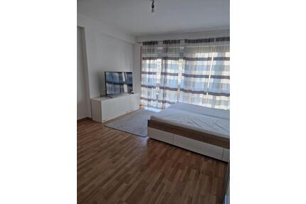 WG ZIMMER FÜR 2 IN OFFENBACH - 650,00&nbsp;EUR Kaltmiete, ca.&nbsp; 30,00&nbsp;m&sup2; in Offenbach am Main (PLZ: 63067) Hafen