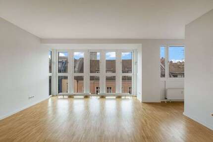 Wohnung zum Kaufen in Düsseldorf 195.000,00 € 30.89 m²