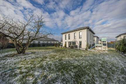 Haus zum Kaufen in Taucha 995.000,00 € 160 m²