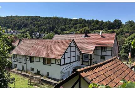 Haus zum Kaufen in Dassel 199.000,00 € 335 m²