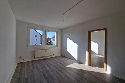 Gemütliche 2-Zimmer-Wohnung mit Tageslichtbad und Dusche! + 300 € Wunschgutschein* GRATIS! - Kalbe (Milde)