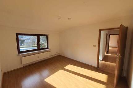 Wohnung zum Mieten in Panten 880,00 € 76.71 m²