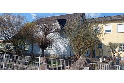 Einfamilienhaus zur Miete - 2.130,00&nbsp;EUR Kaltmiete, ca.&nbsp; 240,00&nbsp;m&sup2; in Landstuhl (PLZ: 66849)