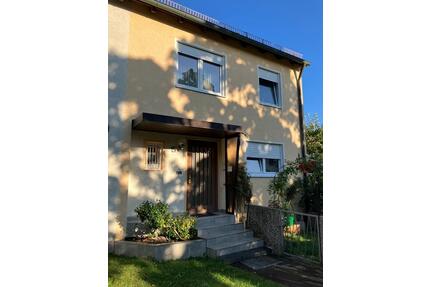 Reihenendhaus mit Garage Ingolstadt-Nord von Privat