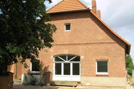 Interessante, individuell geschnittene 3 Zimmerwohnung - Barsinghausen