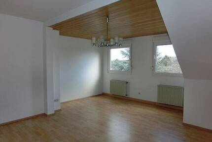 Schicke Wohnung im Zentrum! option auf 3 Zimmer - Düren