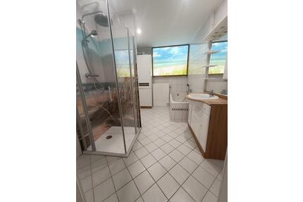 3-Raumwohnung mit Einbauküche und Balkon in AuerbachVogtl. - Auerbach/Vogtland