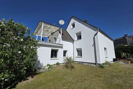 Haus zum Kaufen in Erkrath 799.000,00 € 246 m²