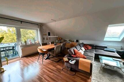 3-Zimmer-Dachgeschosswohnung mit Balkon, EBK & 2 Stellplätzen - Nidderau