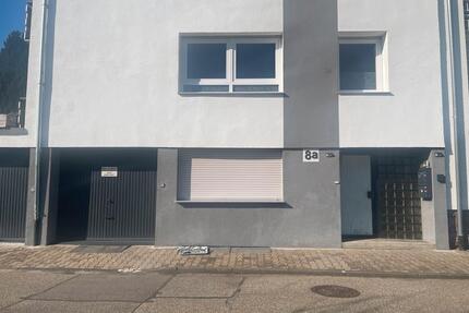 Renovierte 2-Zimmer-Wohnung - 700,00&nbsp;EUR Kaltmiete, ca.&nbsp; 50,00&nbsp;m&sup2; in Pforzheim (PLZ: 75181) Eutingen