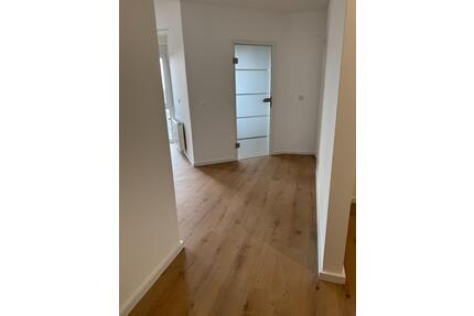 Frisch sanierte 2-Zimmer Wohnung in zentraler Lage - Bensheim