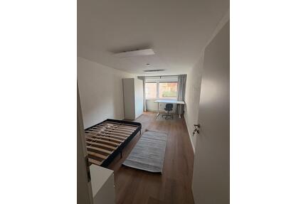 Modernes WG-Zimmer in zentraler Lage von Heilbronn - Hardthausen am Kocher