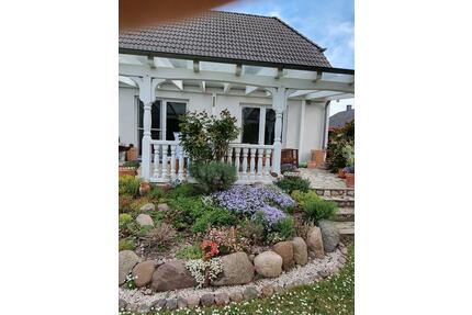 Zeitloos elegantes EFH - 3.700,00&nbsp;EUR Kaltmiete, ca.&nbsp; 124,00&nbsp;m&sup2; in Blankenfelde-Mahlow (PLZ: 15831) Groß Kienitz