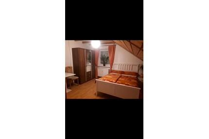Ferienwohnung 3 ZKB - 20,00&nbsp;EUR Kaltmiete, ca.&nbsp; 62,00&nbsp;m&sup2; in Böhl-Iggelheim (PLZ: 67459)