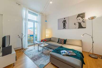 Wohnung zum Mieten in Frankfurt 2.160,00 € 76 m²
