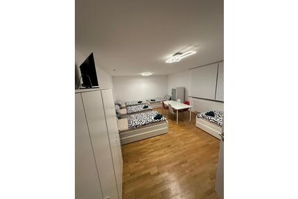 Zimmer in einem Haus - 350,00&nbsp;EUR Kaltmiete, ca.&nbsp; 50,00&nbsp;m&sup2; in Augsburg (PLZ: 86153) Innenstadt