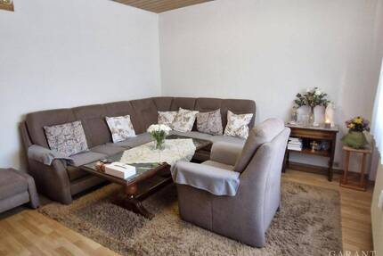 Stadtnah & zukunftssicher: Dreifamilienhaus in gefragter Lage! - Göppingen Stadtgebiet