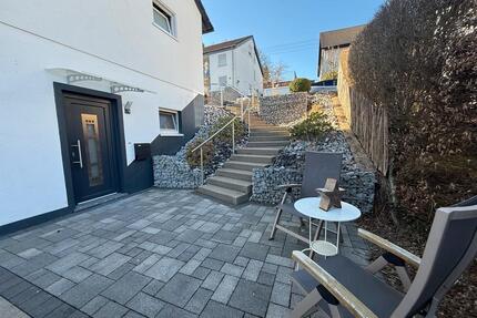 Moderne 2 ZKB Wohnung Mietswohnung Möbliert - Wilnsdorf