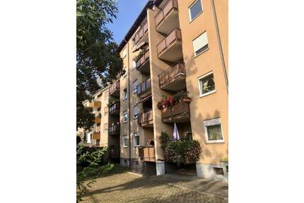 Tolle neue, renovierte 2-Zimmer-Wohnung mit Balkon+Garage in Mannheim