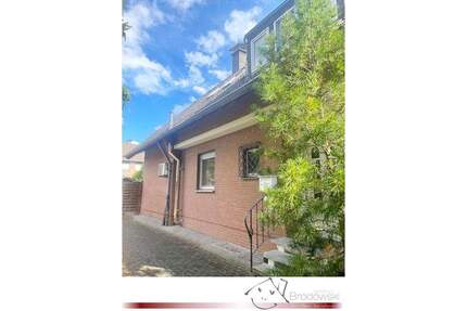 Charmantes Einfamilienhaus mit Blick ins Grüne auf 682 m²-Grundstück in ruhiger Stichstraße von Glehn - Korschenbroich