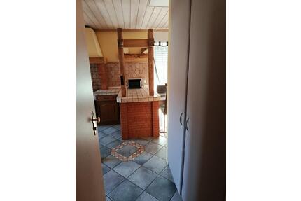 Mietwohnung DG in Bad Bocklet - 530,00&nbsp;EUR Kaltmiete, ca.&nbsp; 45,00&nbsp;m&sup2; in Bad Bocklet (PLZ: 97708)