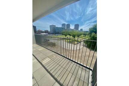 Wohnung zum Mieten in Berlin 2.359,20 € 98.3 m²