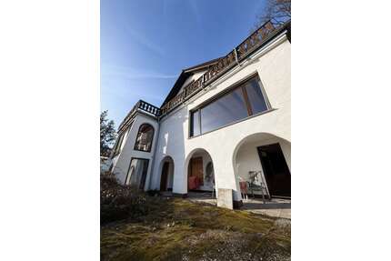Haus zum Kaufen in Bad Schwalbach 449.000,00 € 249 m²