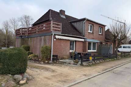 Haus zum Kaufen in Eutin OT Fissau 499.000,00 € 256 m²