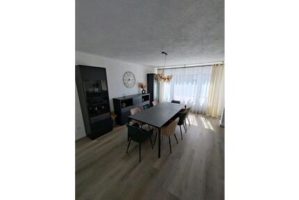 Neu renovierte 3 Zimmer-Wohnung mit Balkon in Bad Neustadt a.d.S. - Bad Neustadt an der Saale