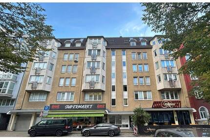 Gut geschnittene 2-Zimmerwohnung mit Balkon, TG-Stellplatz und Aufzug in zentraler Lage der Karlsruher Weststadt