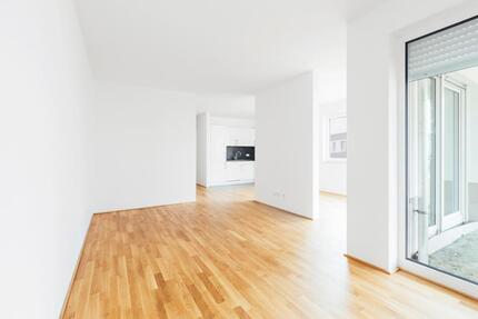 Platz für die ganze Familie: 4-Zimmer-Wohnung im Ben & Debbie - Mannheim Käfertal