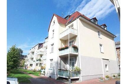 Bei VIVAWEST die Sonnenstrahlen auf dem eigenen Balkon genießen. - Essen Stadtbezirk VII