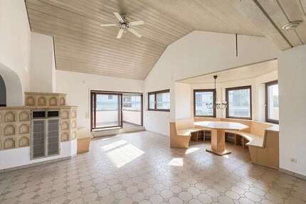 Wohnung zum Kaufen in Neuenbürg 199.000,00 € 97 m²