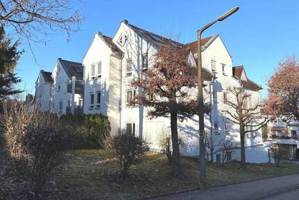 Kurzfristig frei: 3-Zimmer-Eigentumswohnung mit Balkon, Aufzug und Garage! - Schorndorf