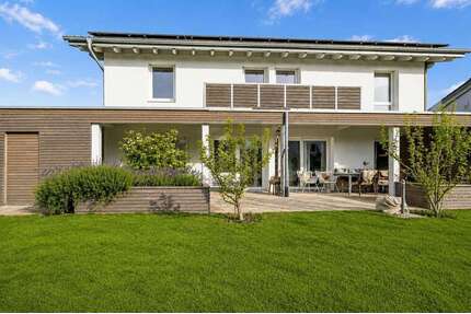 Haus zum Kaufen in Waldshut-Tiengen 850.000,00 € 159 m²