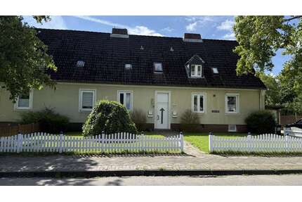 Haus zum Kaufen in Wilhelmshaven 140.000,00 € 178 m²