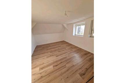 6 Zimmer Wohnung - 990,00&nbsp;EUR Kaltmiete, ca.&nbsp; 120,00&nbsp;m&sup2; in Mühlingen (PLZ: 78357)