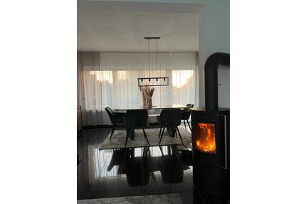 Haus am Quendorfer See zu vermieten mit Garage - Schüttorf