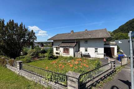Haus zum Kaufen in Marktl 245.000,00 € 177 m²