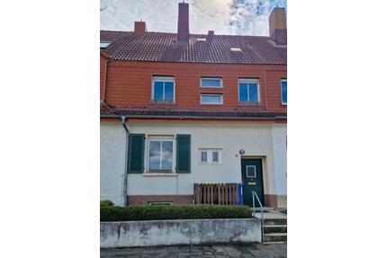 Großzügiges Reihenhaus in guter Lage - Leuna